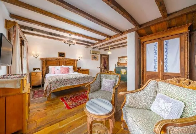 Suite, Fidanka