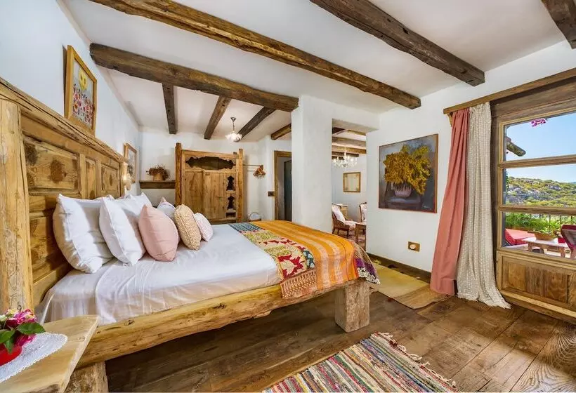 Suite with Hot Tub, Fidanka