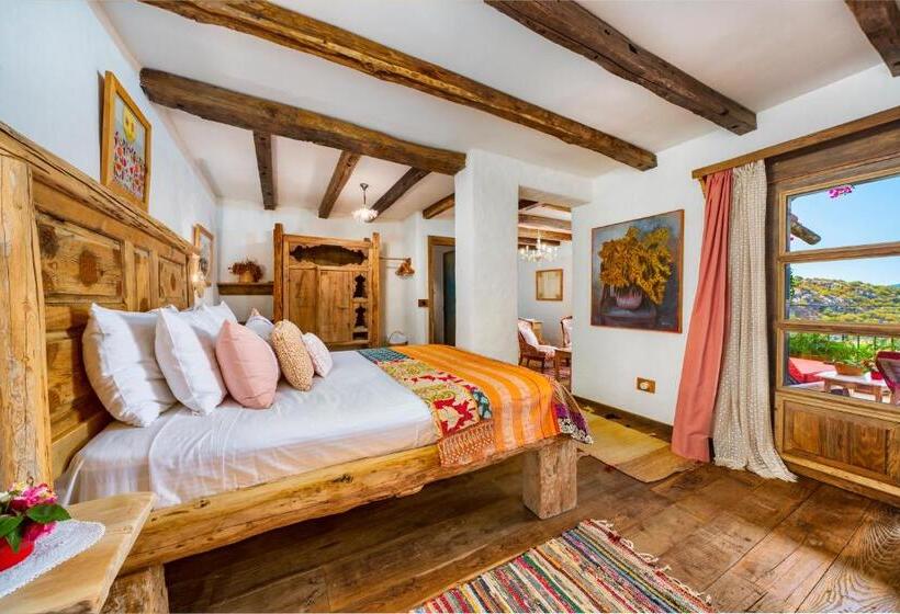 Suite with Hot Tub, Fidanka