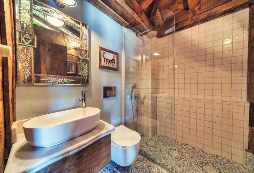 Presidential Suite, Fidanka