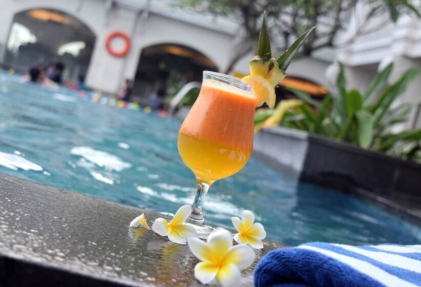 주니어 스위트, Grand Zuri Bsd City