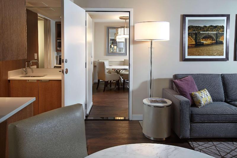 سوئیت با تخت بزرگ, Hilton Club The District Washington D.c