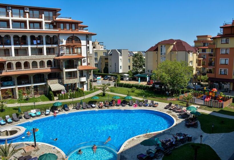 デラックス1ベッドルームアパートメント、プールビュー, Olymp Apartcomplex