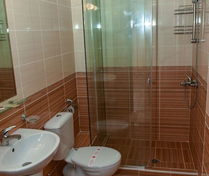 Апартаменты Deluxe с 1 спальней, с видом на бассейн, Olymp Apartcomplex