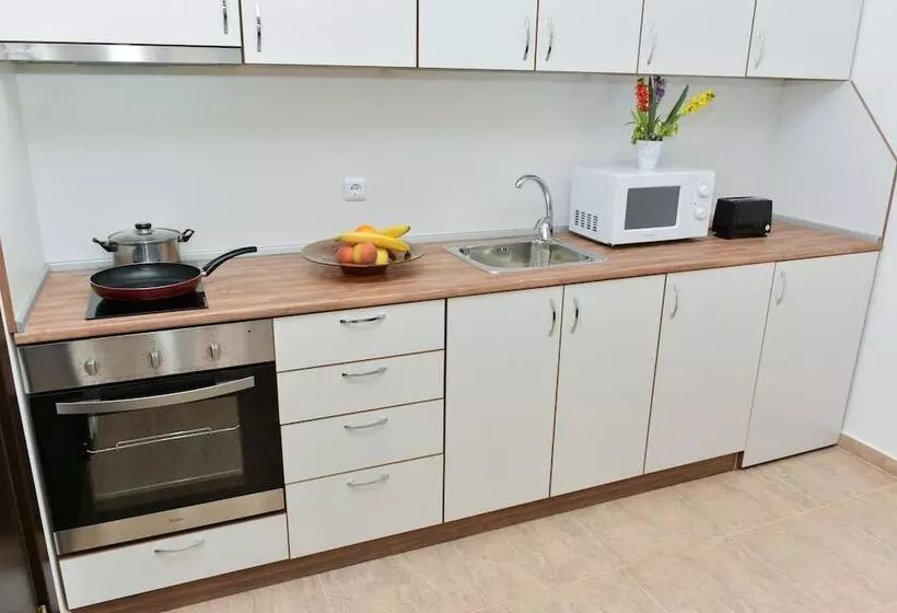 デラックス1ベッドルームアパートメント、プールビュー, Olymp Apartcomplex