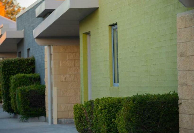 חדר סטודיו סטנדרד, Portman House