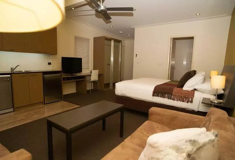 スタンダードスタジオ, Portman House