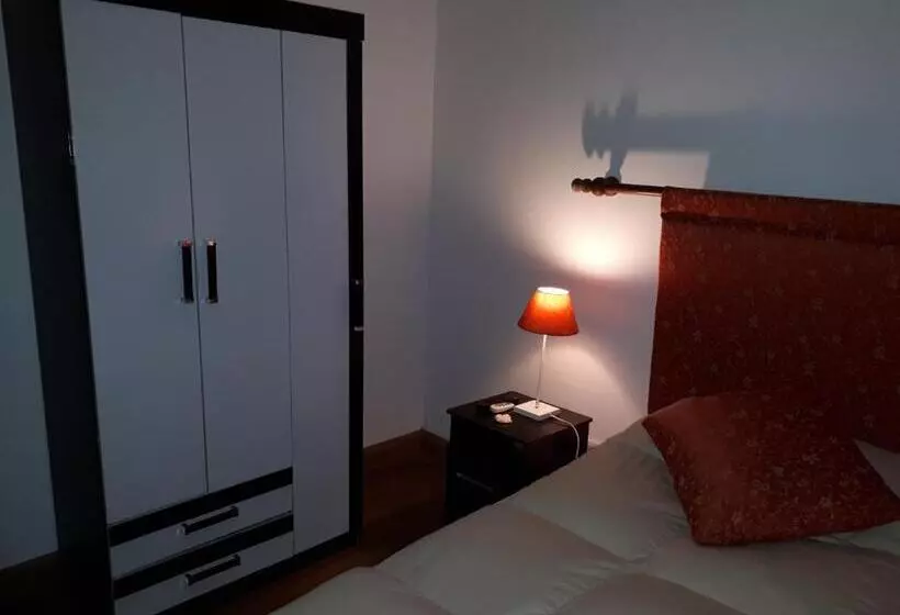 اتاق استاندارد چهار تخته, Posada Del Angel