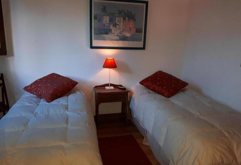 اتاق استاندارد چهار تخته, Posada Del Angel