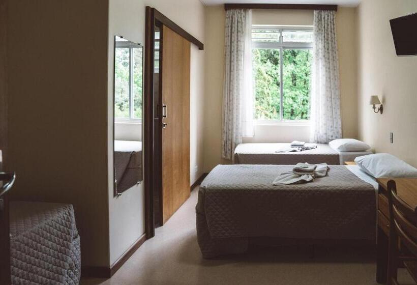 חדר סטנדרט לארבעה, Pousada Betânia