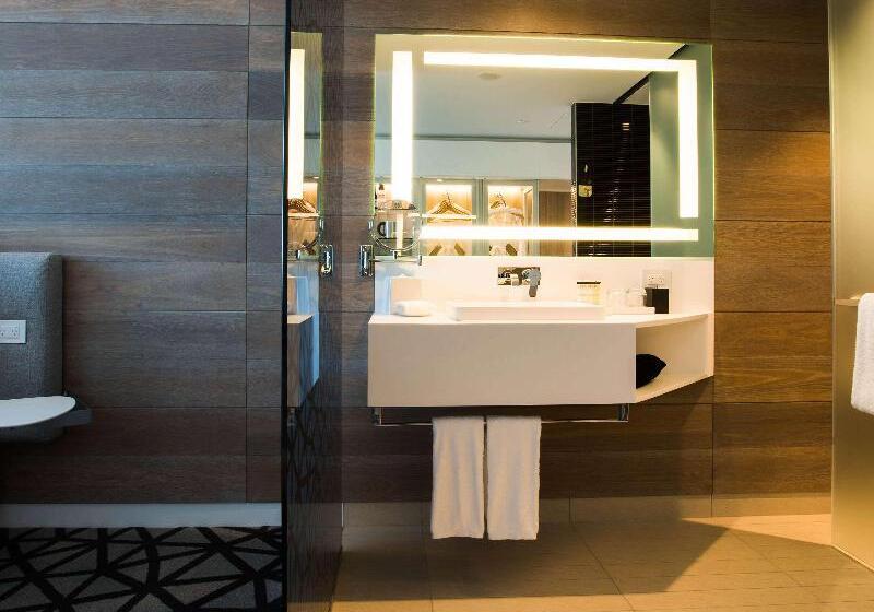 اتاق سوپریور با تخت بزرگ, Pullman Sydney Airport