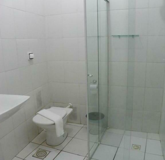 スタンダードルーム, Santos