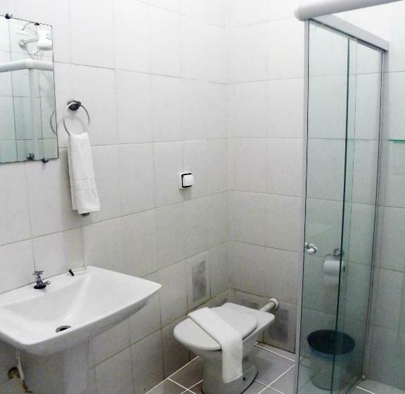 スタンダードルーム, Santos