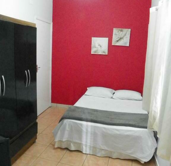 スタンダードルーム, Santos