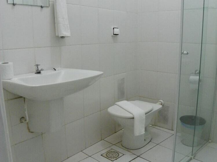 スタンダードルーム, Santos