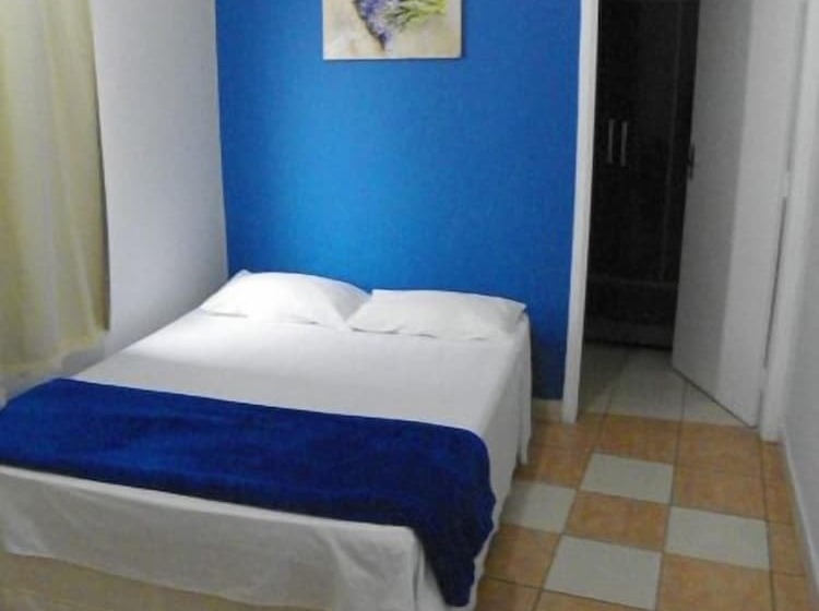 スタンダードルーム, Santos