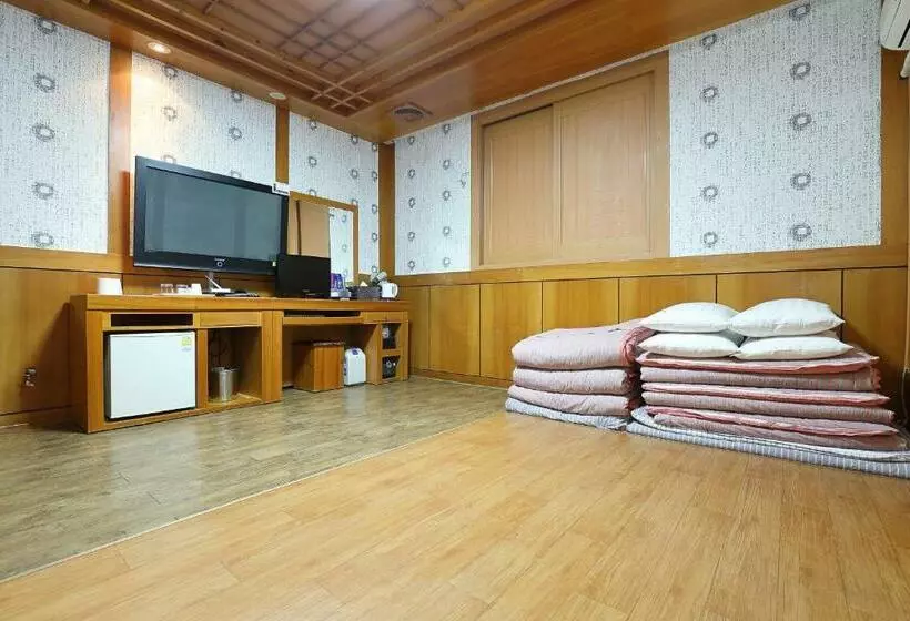 Standard-huone, Suncheon Nobless