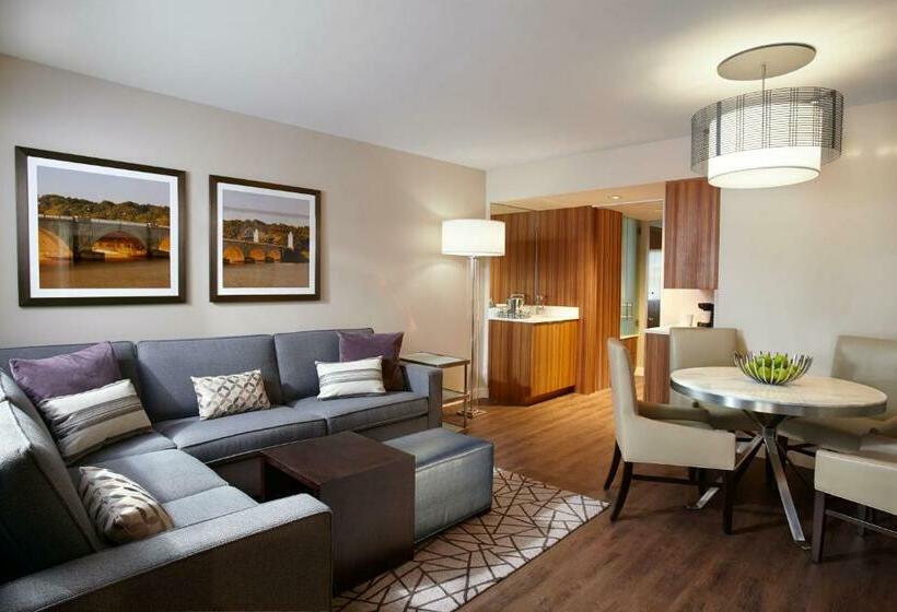 带大床的套房, Hilton Club The District Washington D.c