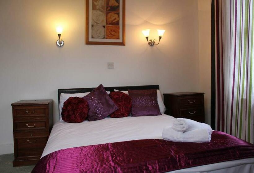 Номер Стандарт, The George Hotel Stansted Airport