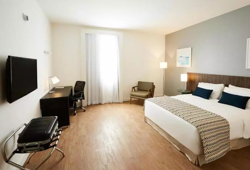 Superior-huone, Tulip Inn Itaguai