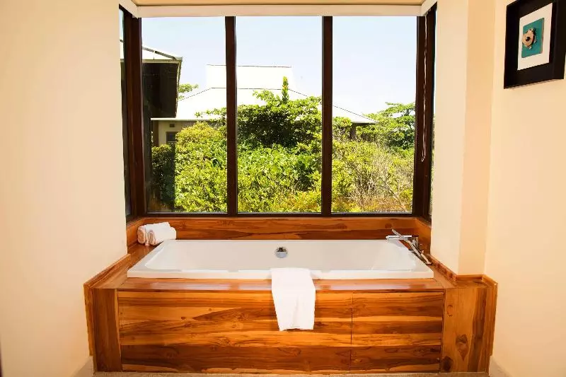 Superior Kolmen Hengen Huone, Tulip Inn Itaguai