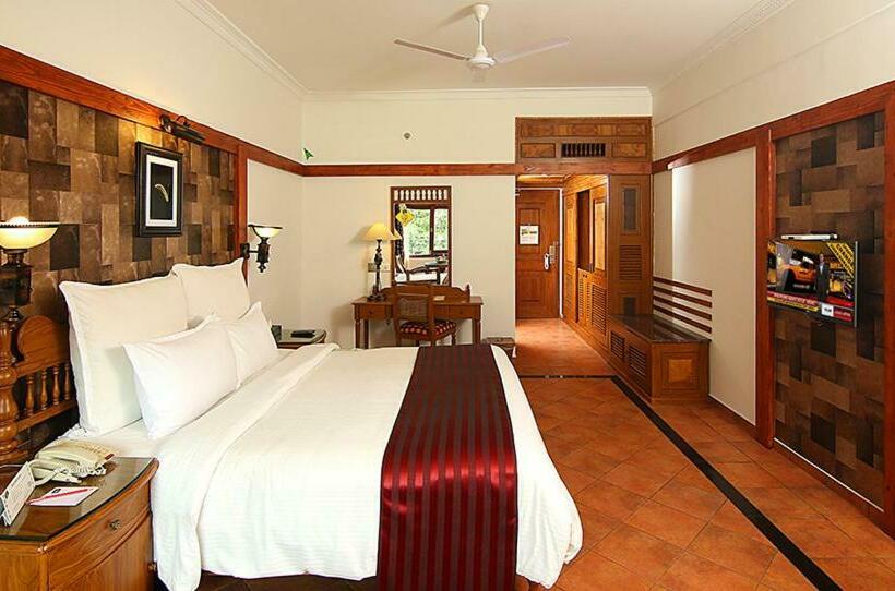 디럭스 룸, Vythiri Village