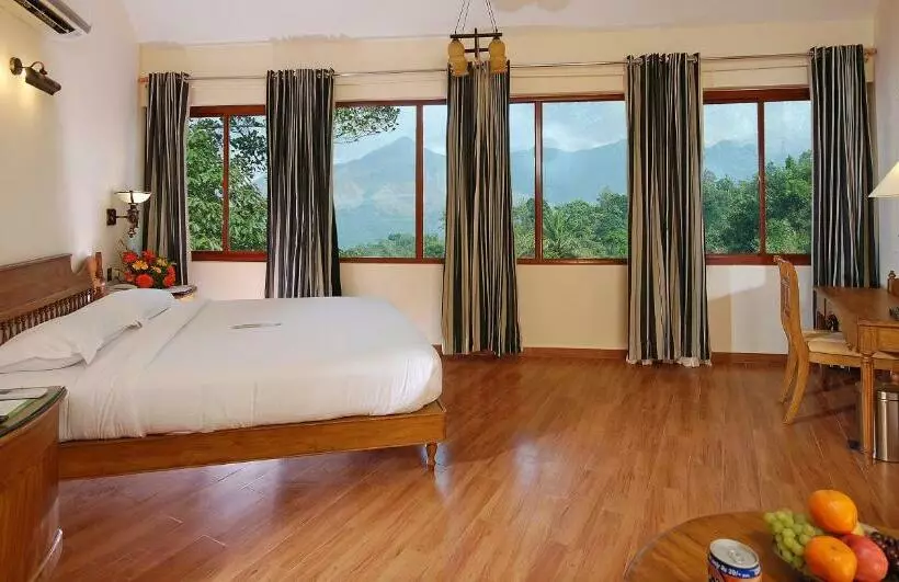 １ベッドルームハウス, Vythiri Village