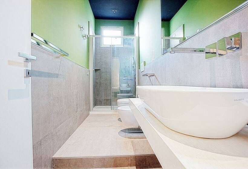 Familiesuite met 2 Slaapkamers, B&b Pellicano Guest House