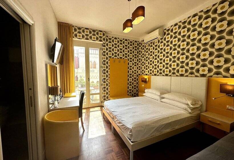 Classic Driepersoonskamer, B&b Pellicano Guest House