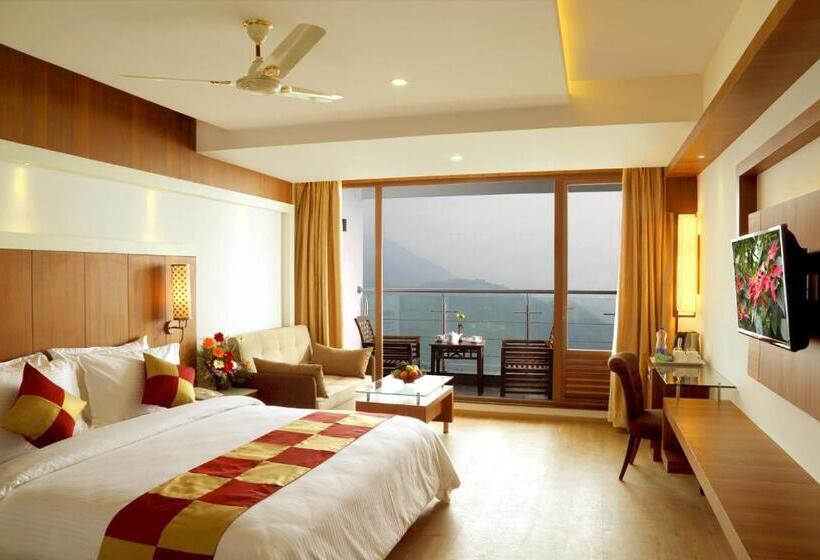 Premium room with view, Amber Dale Luxury Hotel & Spa, Munnar
