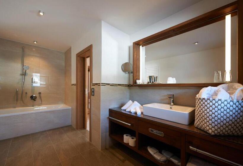 1 Sovrums Lägenhet med Terass, Boutique Hotel Herzhof   Garni Appartements   Adults Only