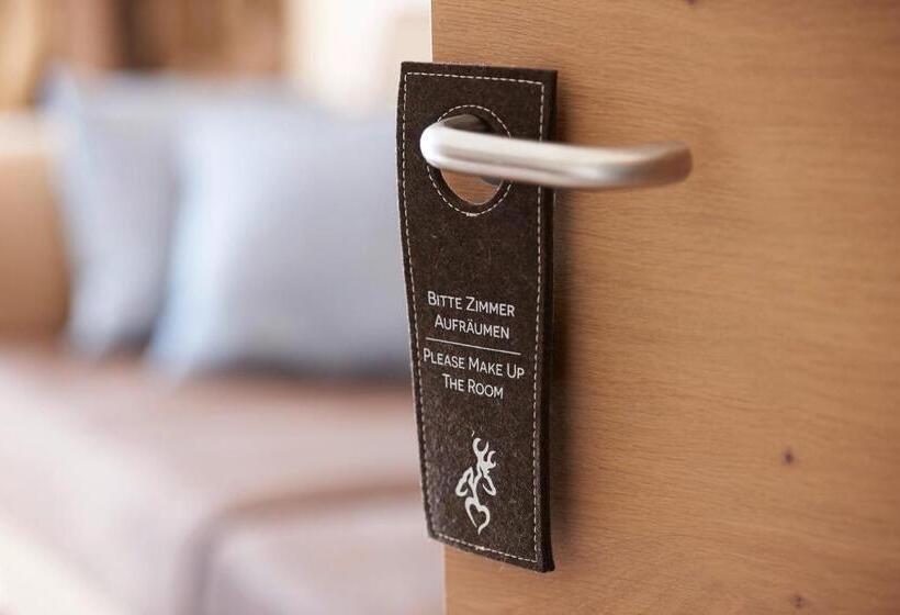 1 Sovrums Lägenhet med Terass, Boutique Hotel Herzhof   Garni Appartements   Adults Only