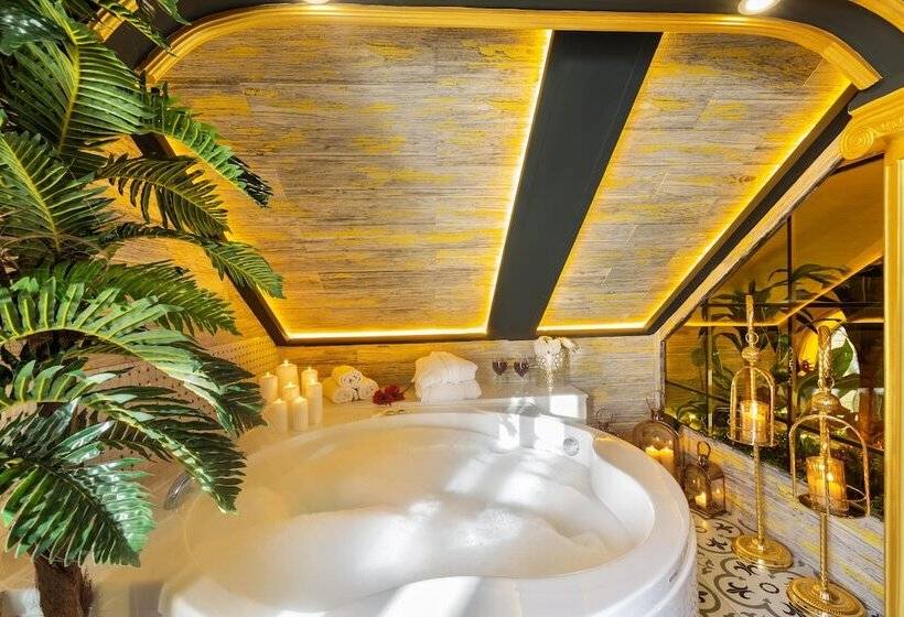 Quarto Ático, Andalouse Otel