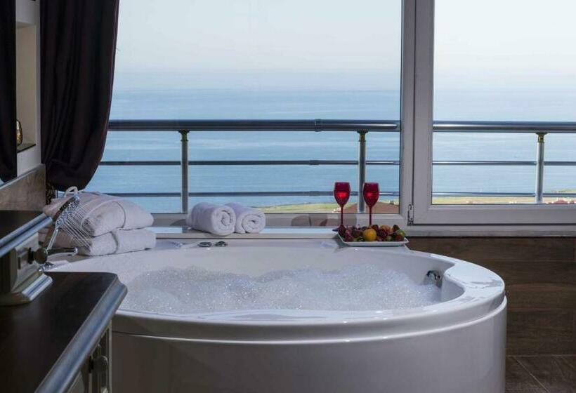 سوئیت با چشمانداز دریا و هیدروماساژ, Andalouse Otel