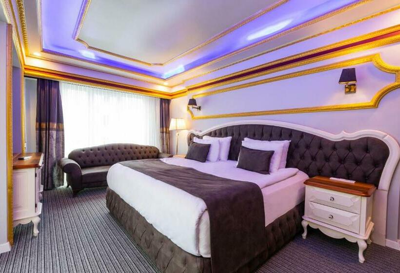 سوییت خانوادگی, Andalouse Otel