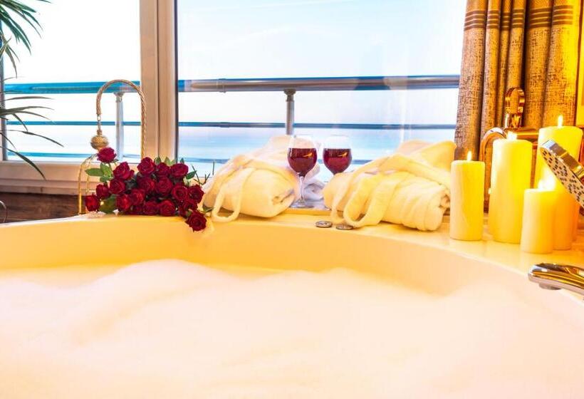 Suite Vista Mar com Hidromassagem, Andalouse Otel