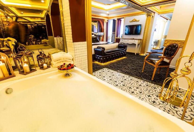 سوئیت با تخت بزرگ, Andalouse Otel