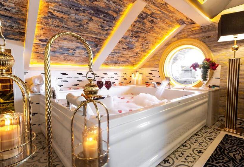 Quarto Ático, Andalouse Otel