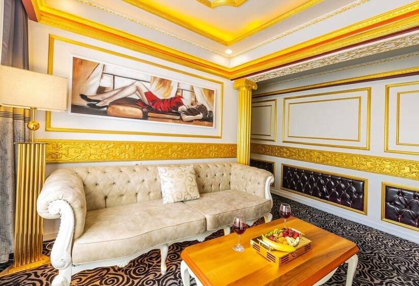 سوئیت با تخت بزرگ, Andalouse Otel