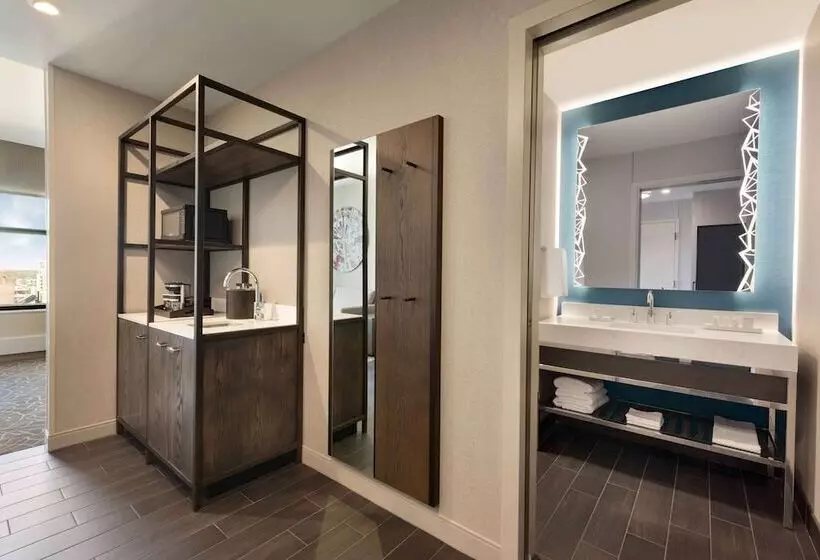 ダブルベッドのスタンダードスタジオ, Embassy Suites By Hilton Minneapolis Downtown