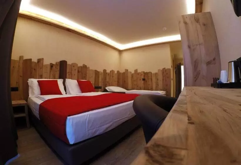 Superior Kolmen Hengen Huone, Francesin Active