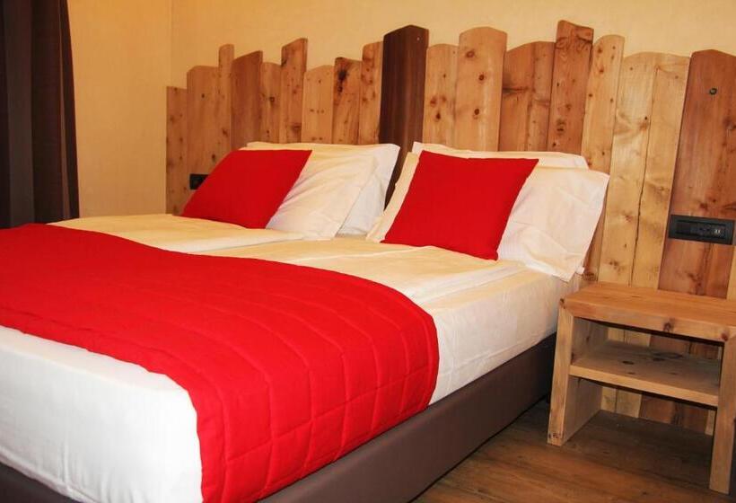 חדר סופריור לשלושה, Francesin Active