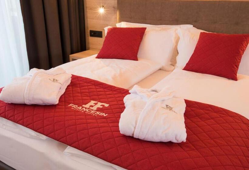 חדר דלוקס, Francesin Active