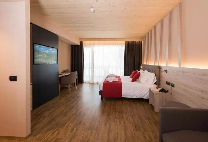 Deluxe-perhehuone, Francesin Active
