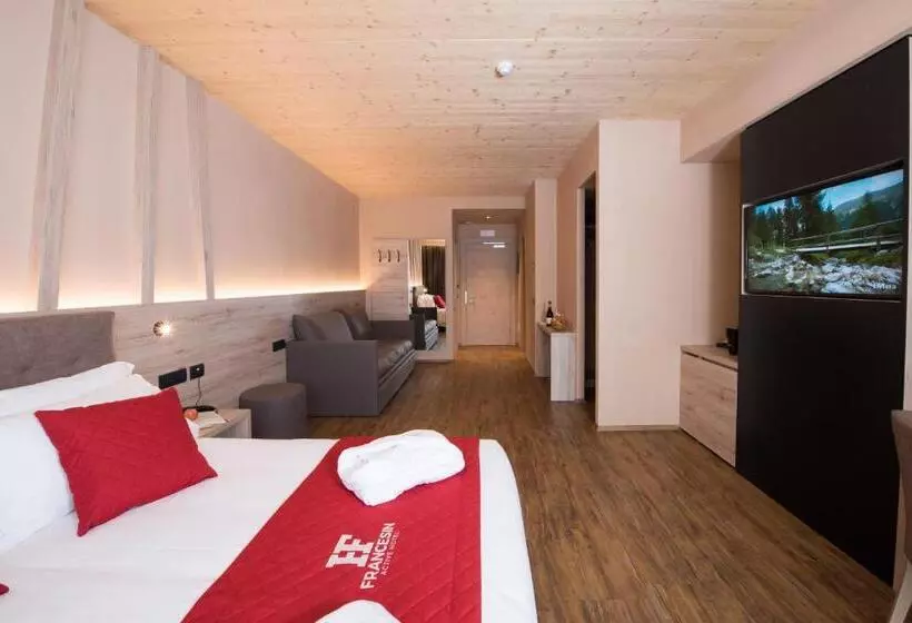 Deluxe-perhehuone, Francesin Active