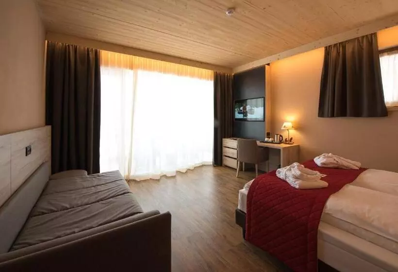 Perhesviitti, Francesin Active