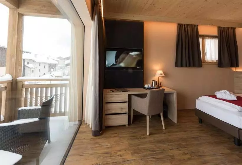 Perhesviitti, Francesin Active