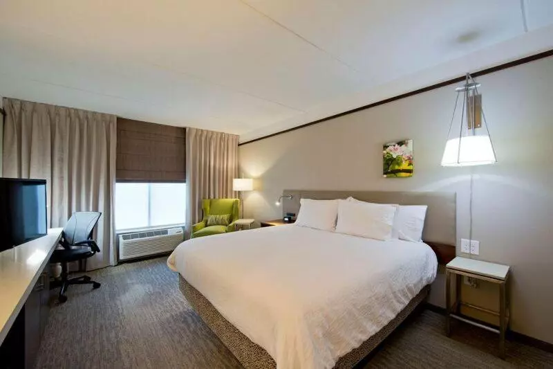 Standard-huone King-vuode, Hilton Garden Inn Martinsburg