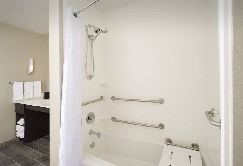 جناح لذوى الاحتياجات الخاصة, Homewood Suites By Hilton San Antonio Airport