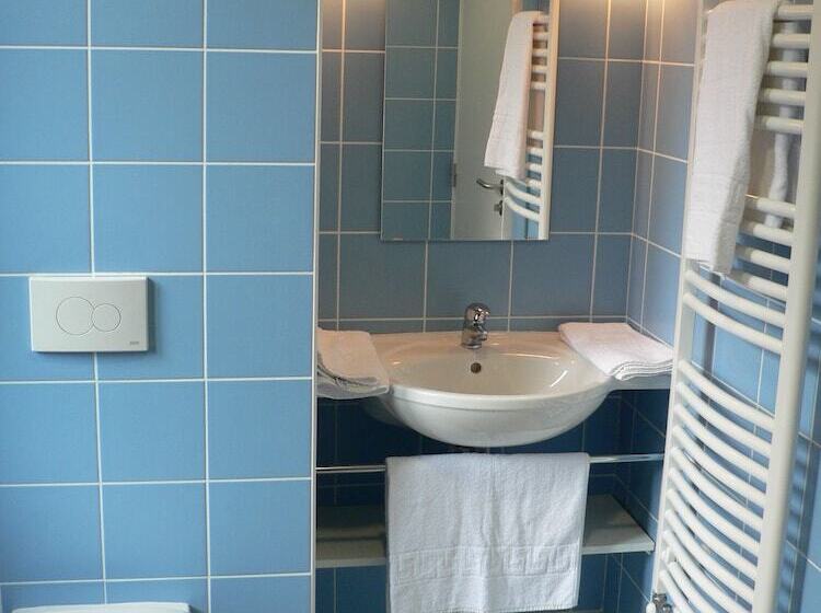 Номер Стандарт, L Etape De Santenay